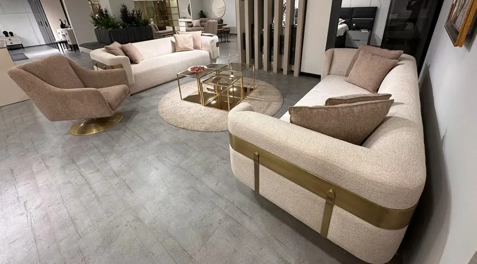 Reina Outlet Sofa Set