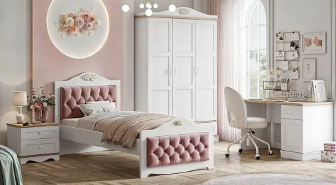 Laura Young Room Set