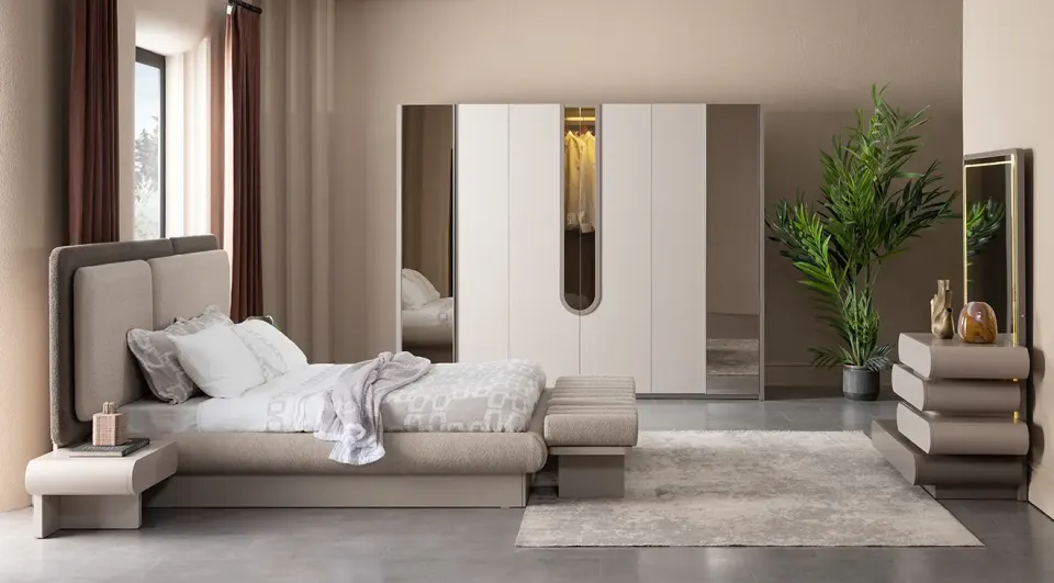 Como 6-Door Bedroom Set