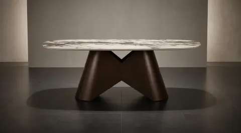 Pera Dining Table