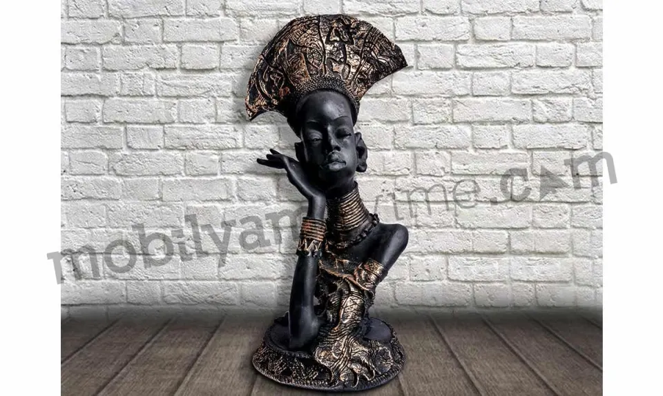 Afro Kadın