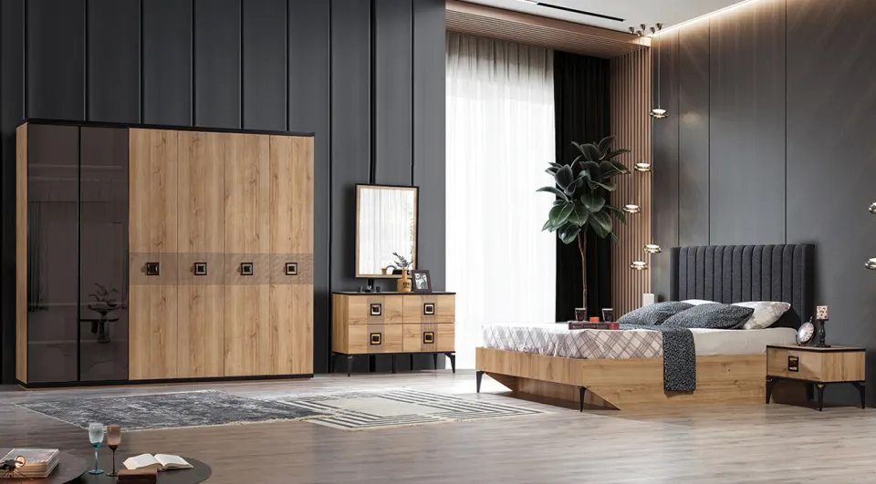 Dora 6 Door Bedroom Set