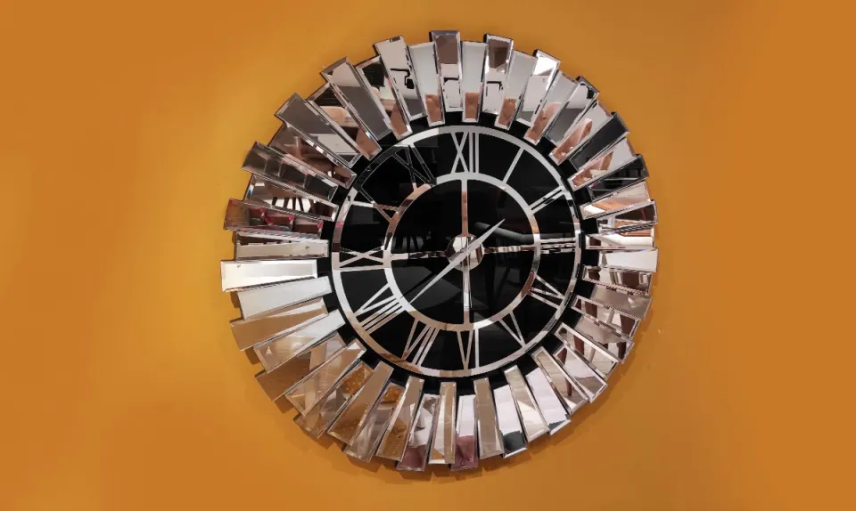 Dişli Black Clock Mirror