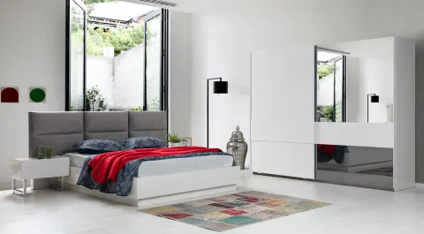 Marküteri Sliding Door Bedroom Set