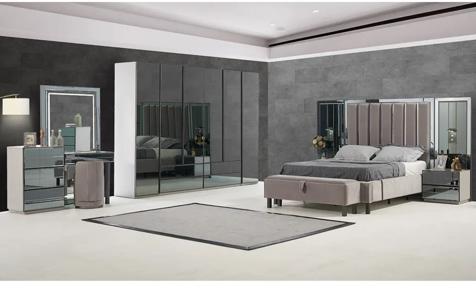 Oylat 6 Door Bedroom Set
