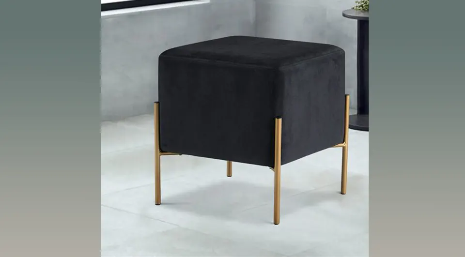Dore Black Pouf