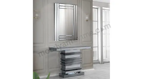 Sehrazat Dresser