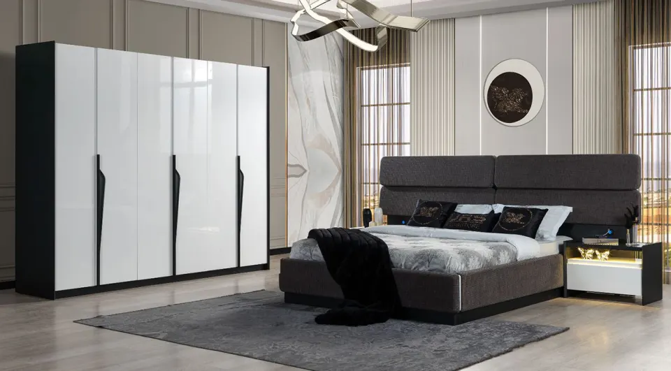 Lorea 6 Door Bedroom Set