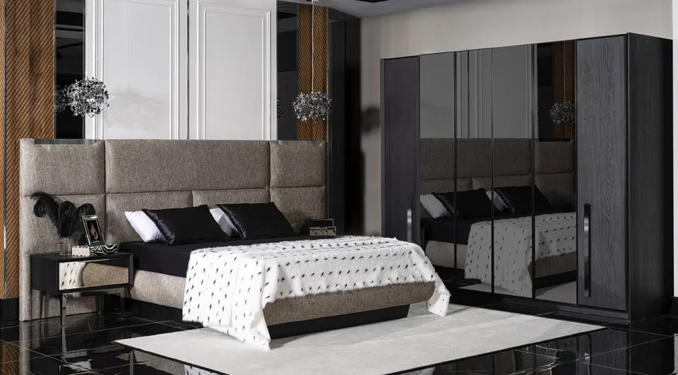 Lucca 6-Door Bedroom Set