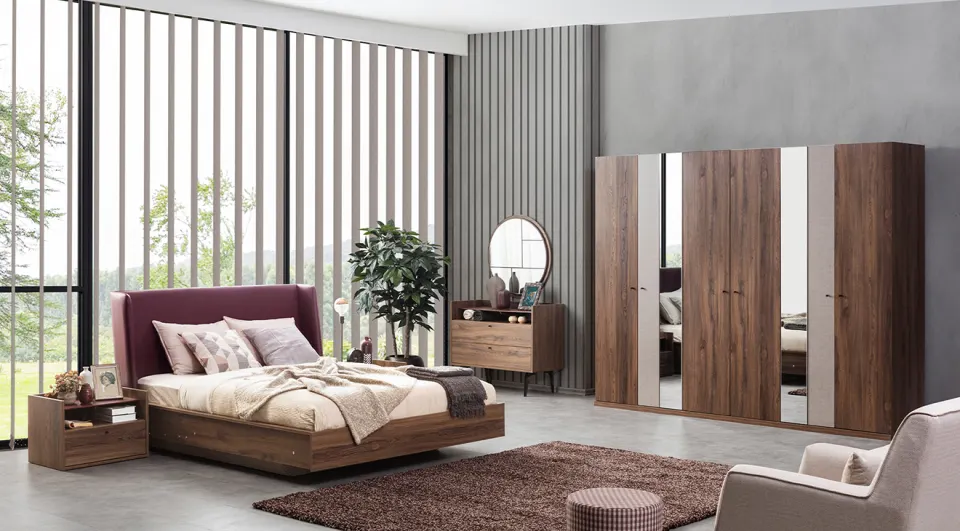 Marsala 6-Door Bedroom Set