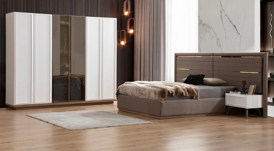 Soprana 6 Doors Bedroom Set