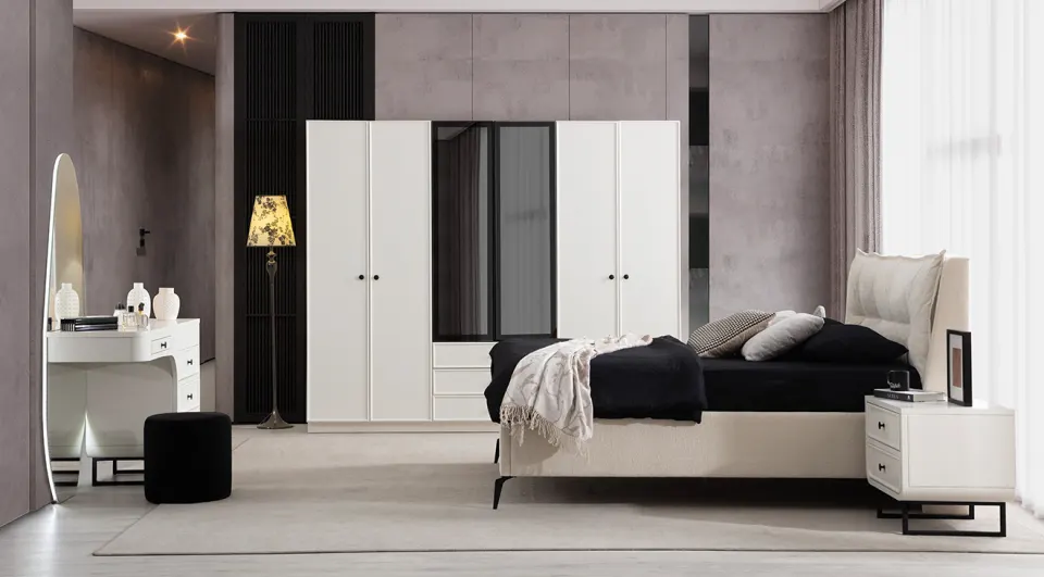 Lines 6-Door Bedroom Set