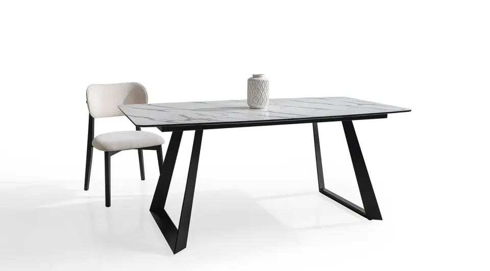 Como Moonstone Dining Table