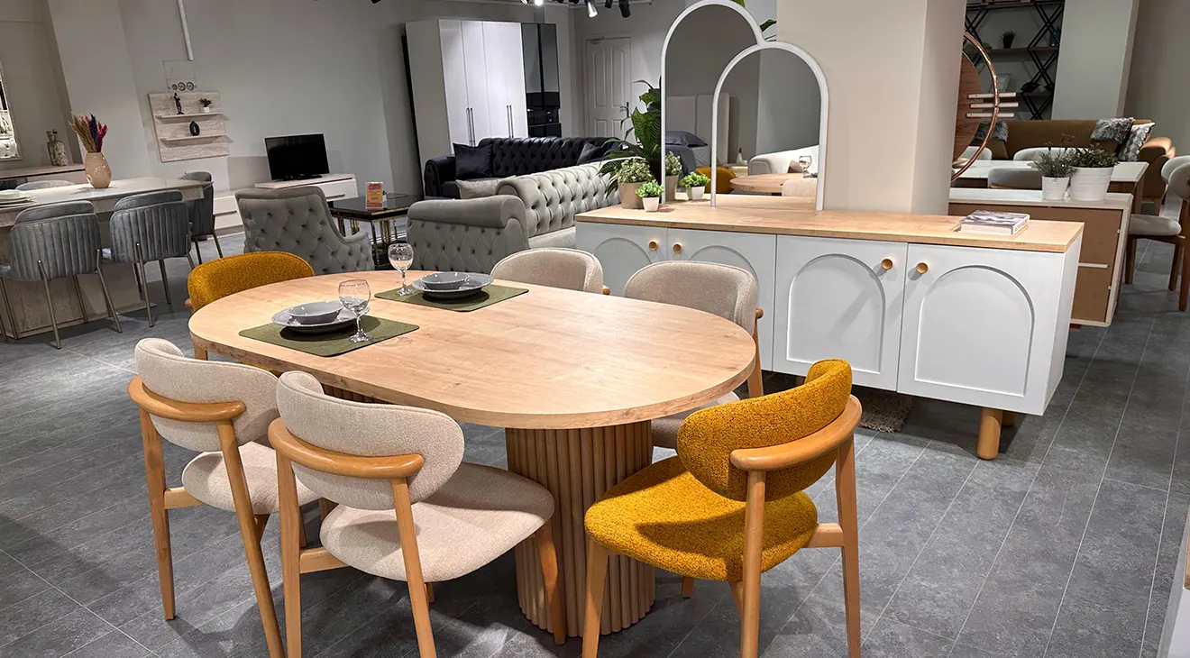 Bohem Outlet Dining Room Set