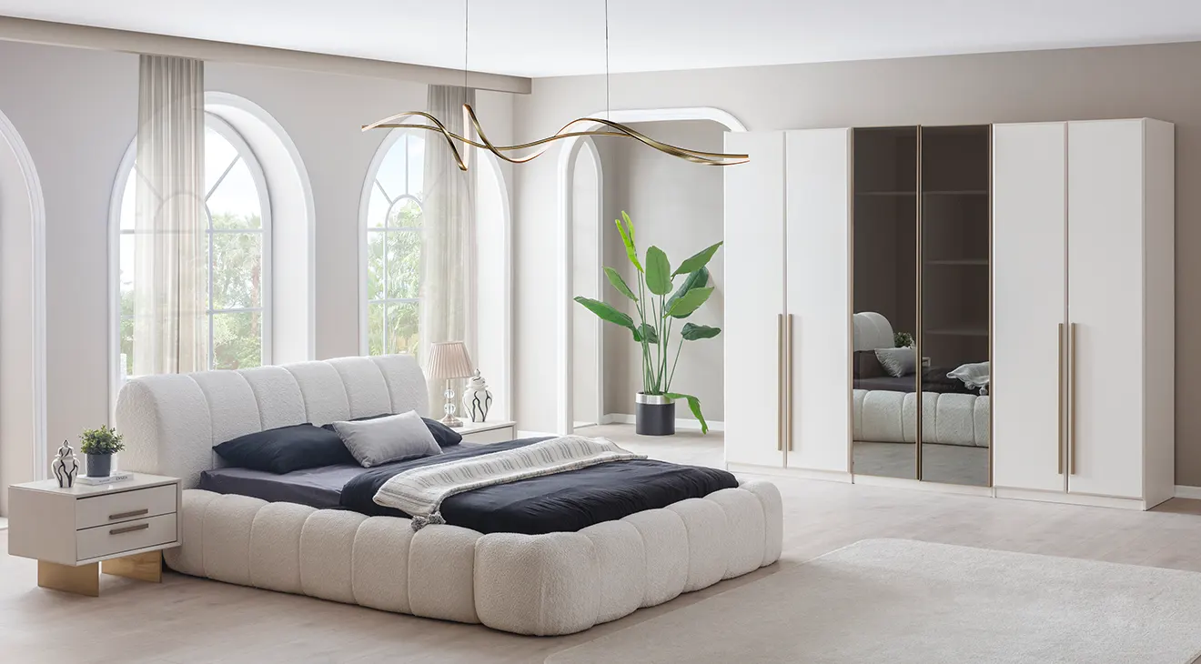 Valore 6 Door Bedroom Set