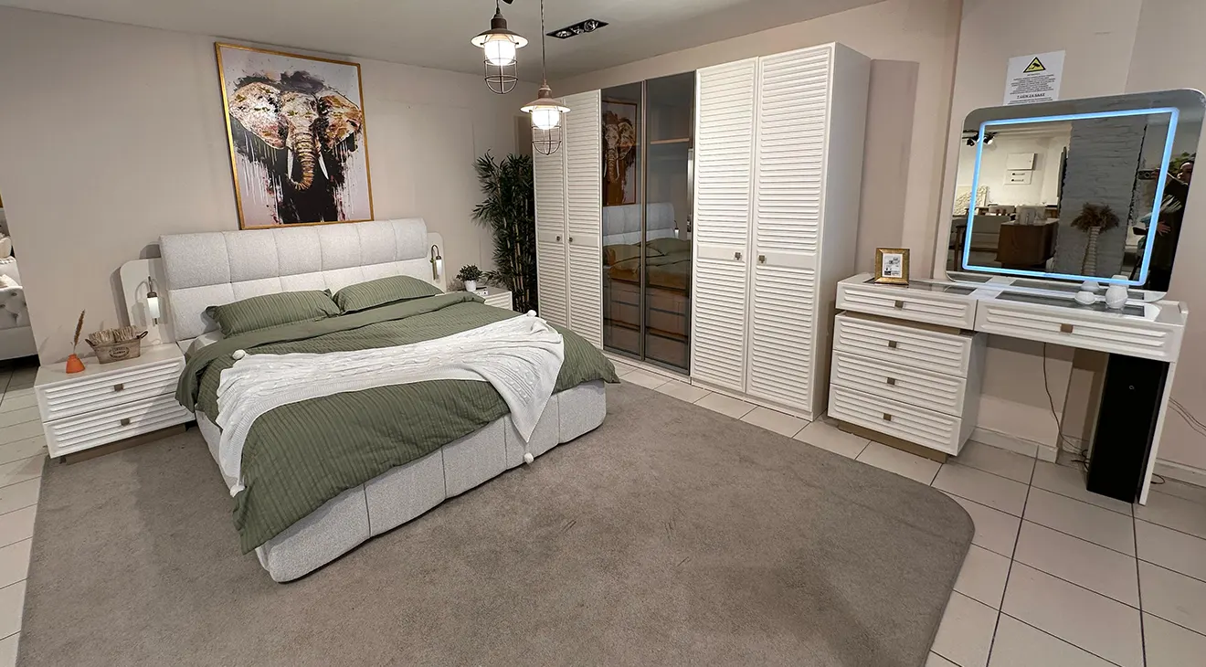Alacati 6-Door Bedroom Set