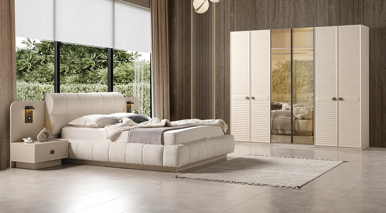 Esila 6-Door Bedroom Set