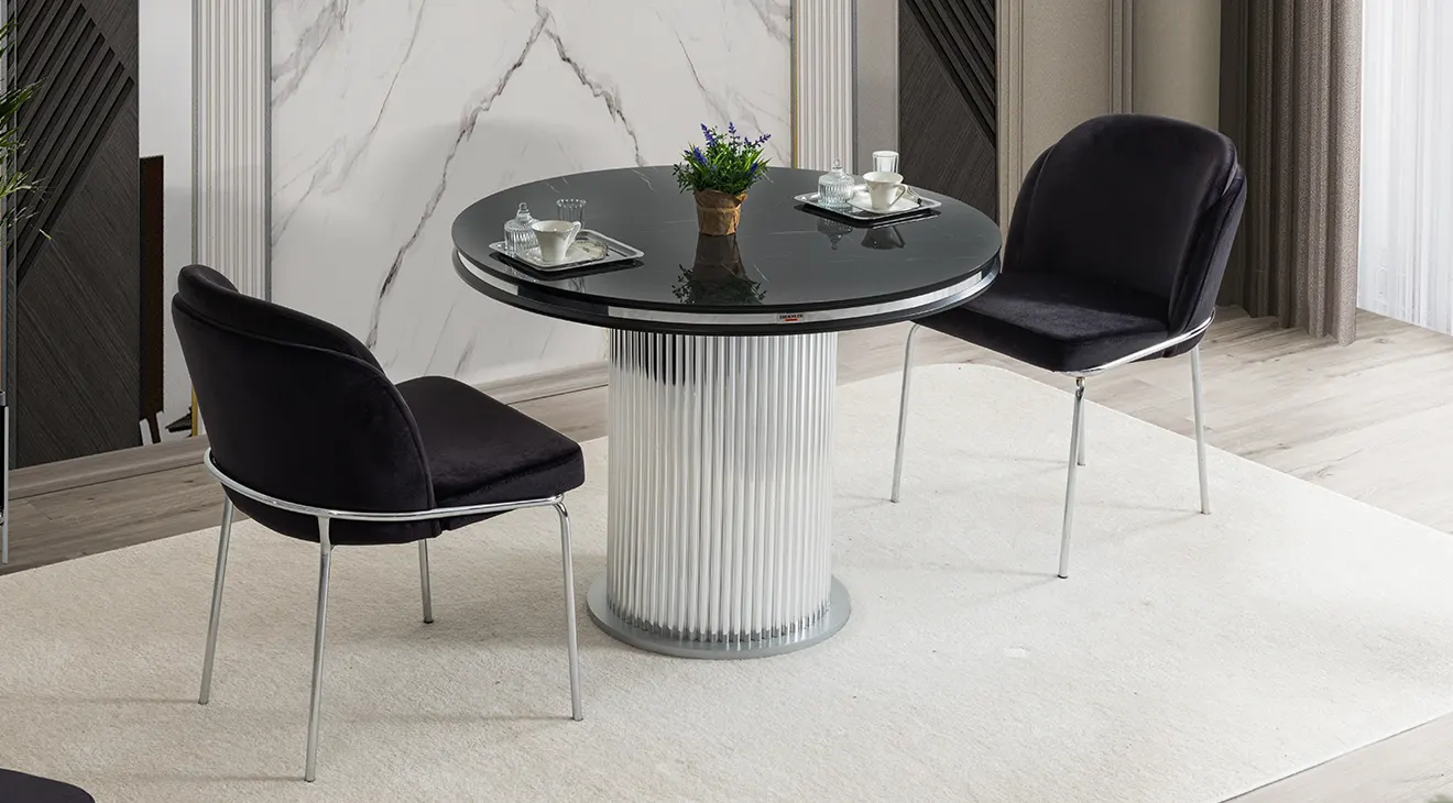 Siyus Round Dining Table