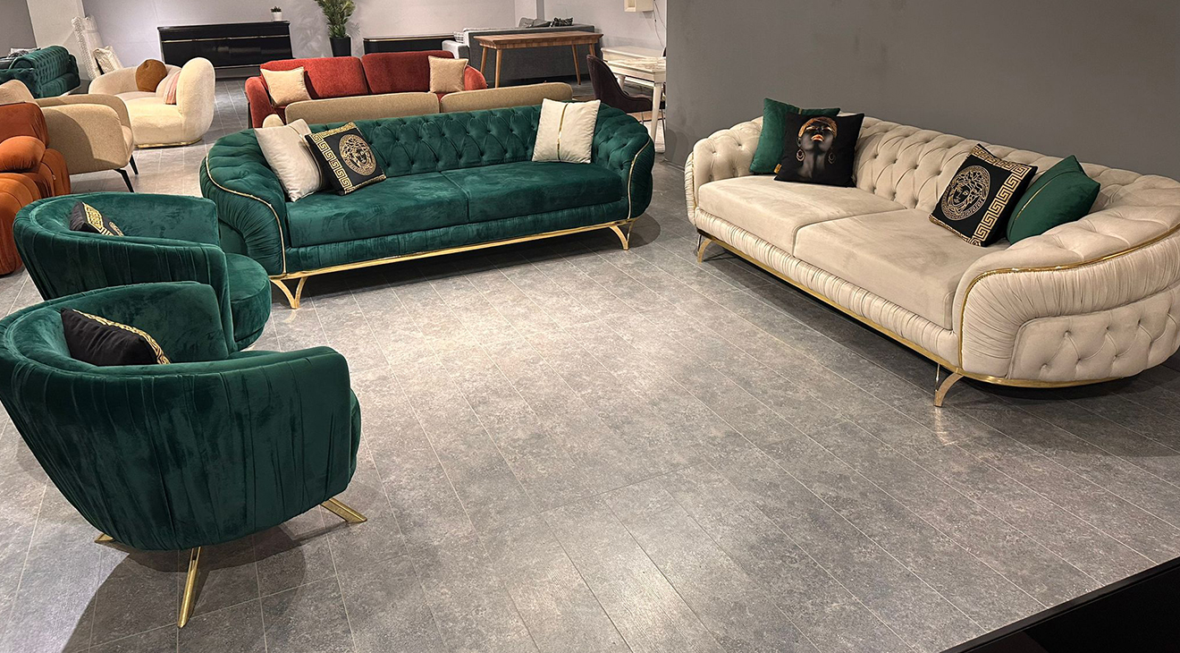 Chester Outlet Sofa Set