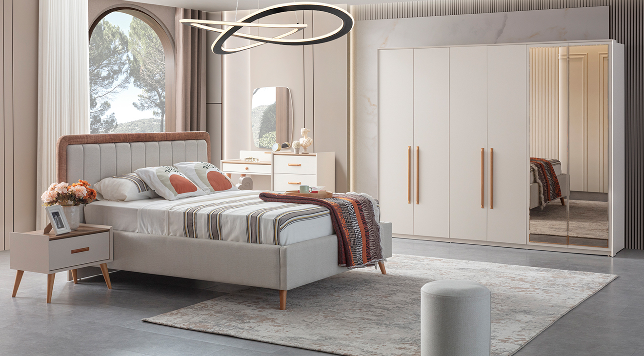 Giza 6 Doors Bedroom Set