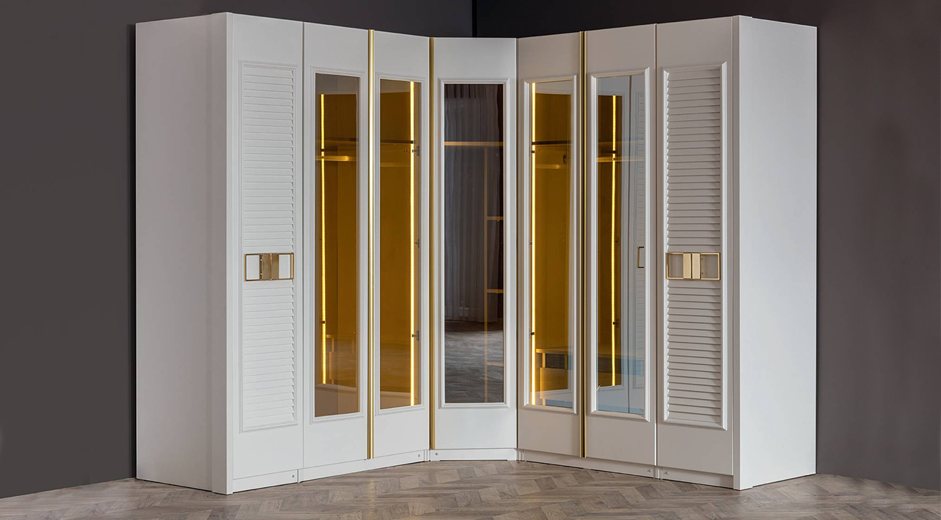 Gloria Wardrobe