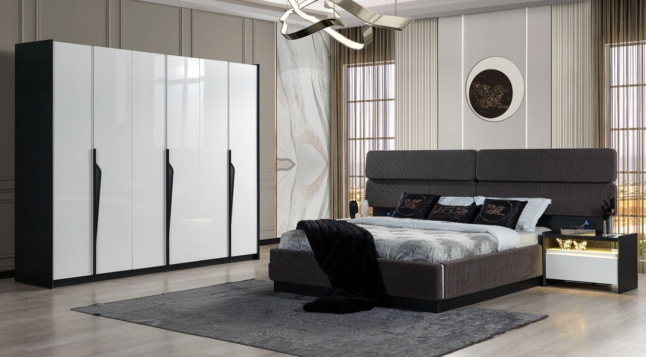 Lorea 6 Door Bedroom Set