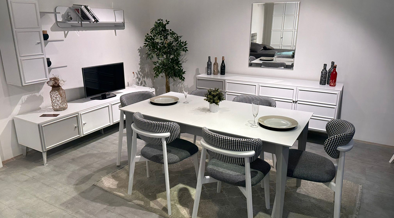 Nefer Outlet Dining Room Set