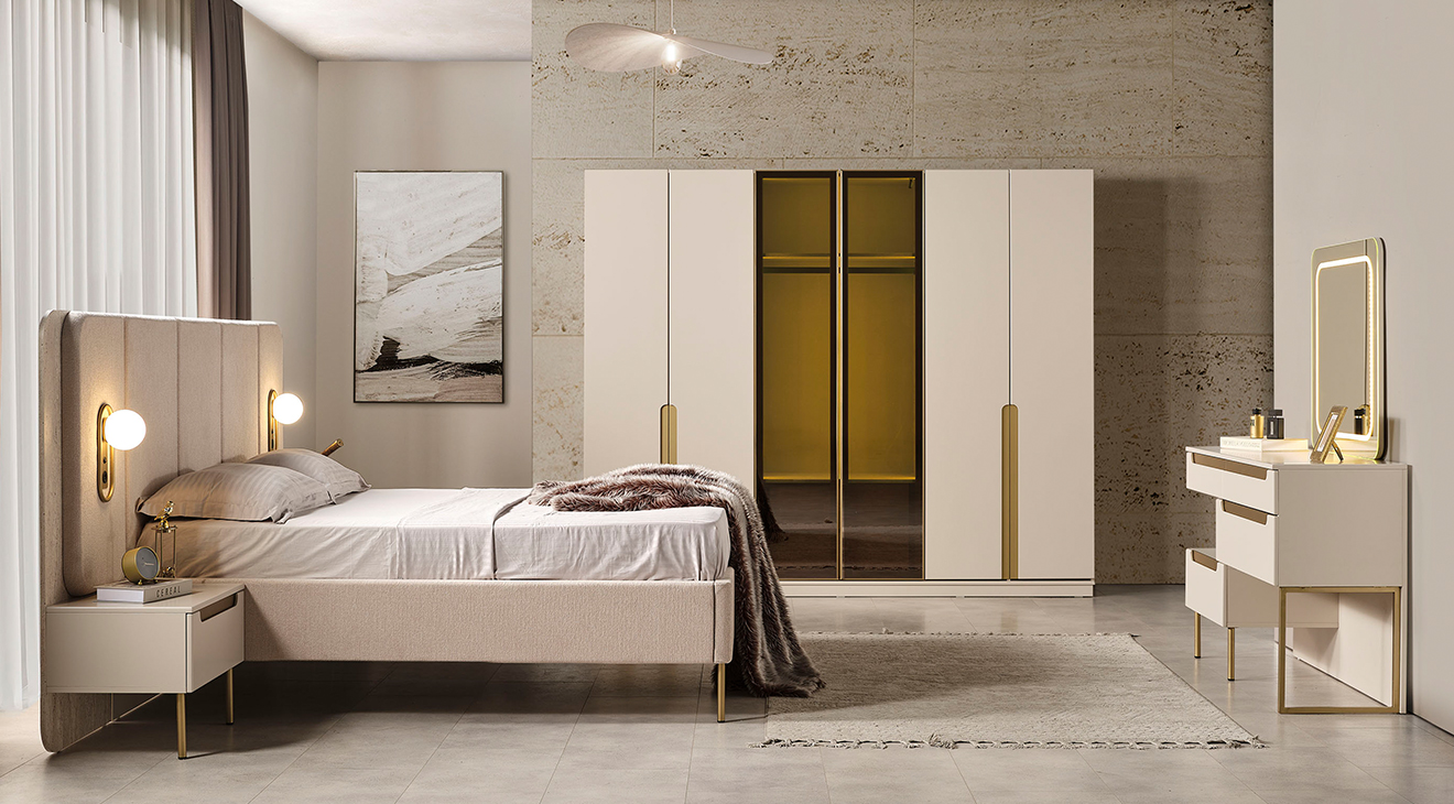 Zara 6-Door Bedroom Set